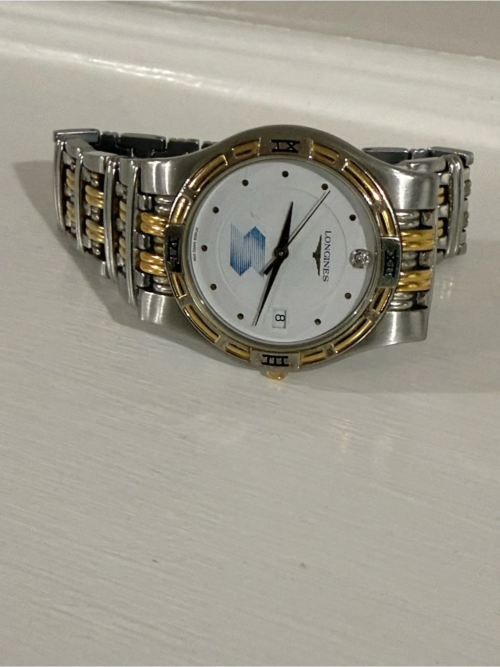 Vintage Longines Laureate Two-Tone Quartz Watch 33-34mm Swiss HT4509